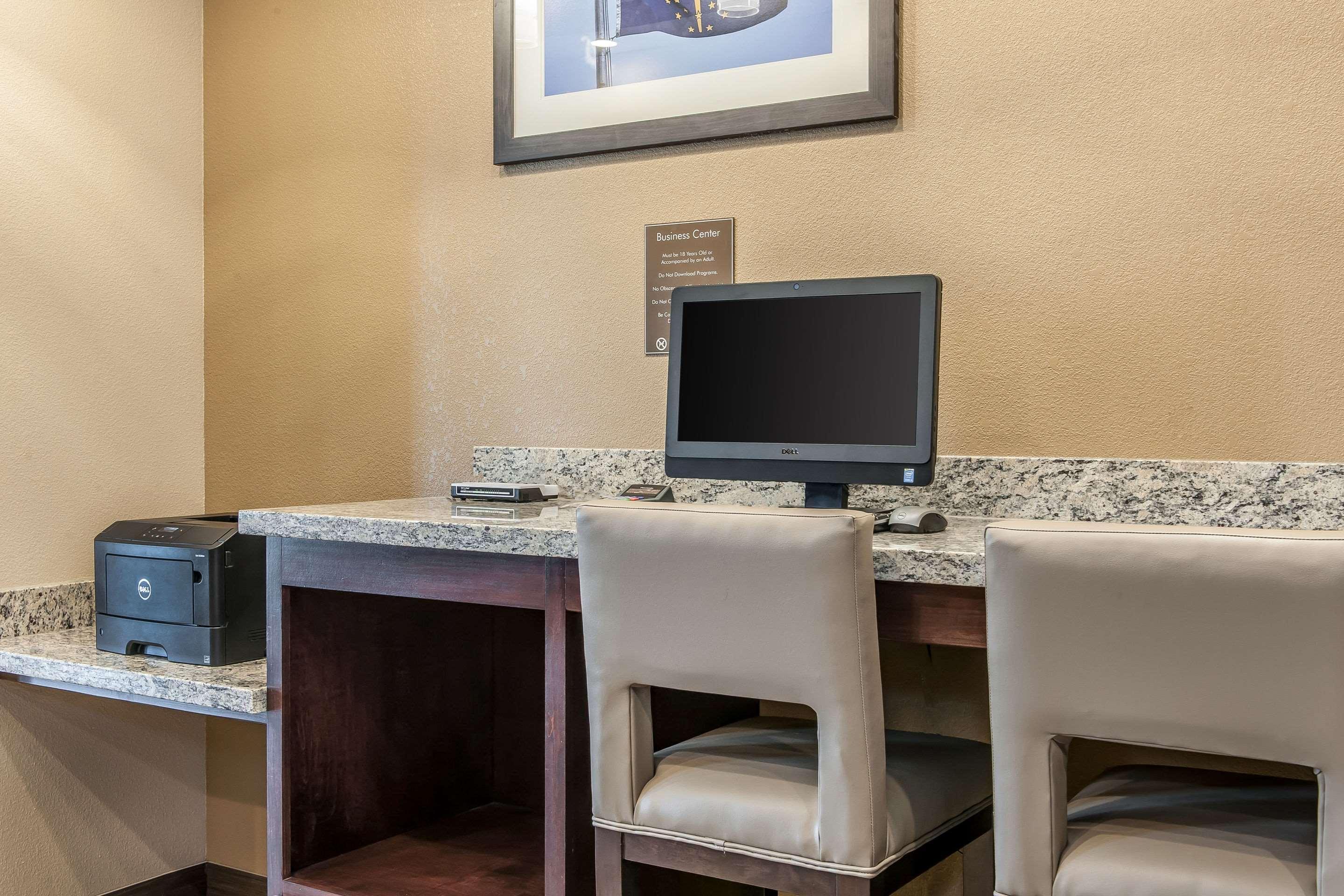 Comfort Suites Rensselaer Near Fair Oaks Luaran gambar