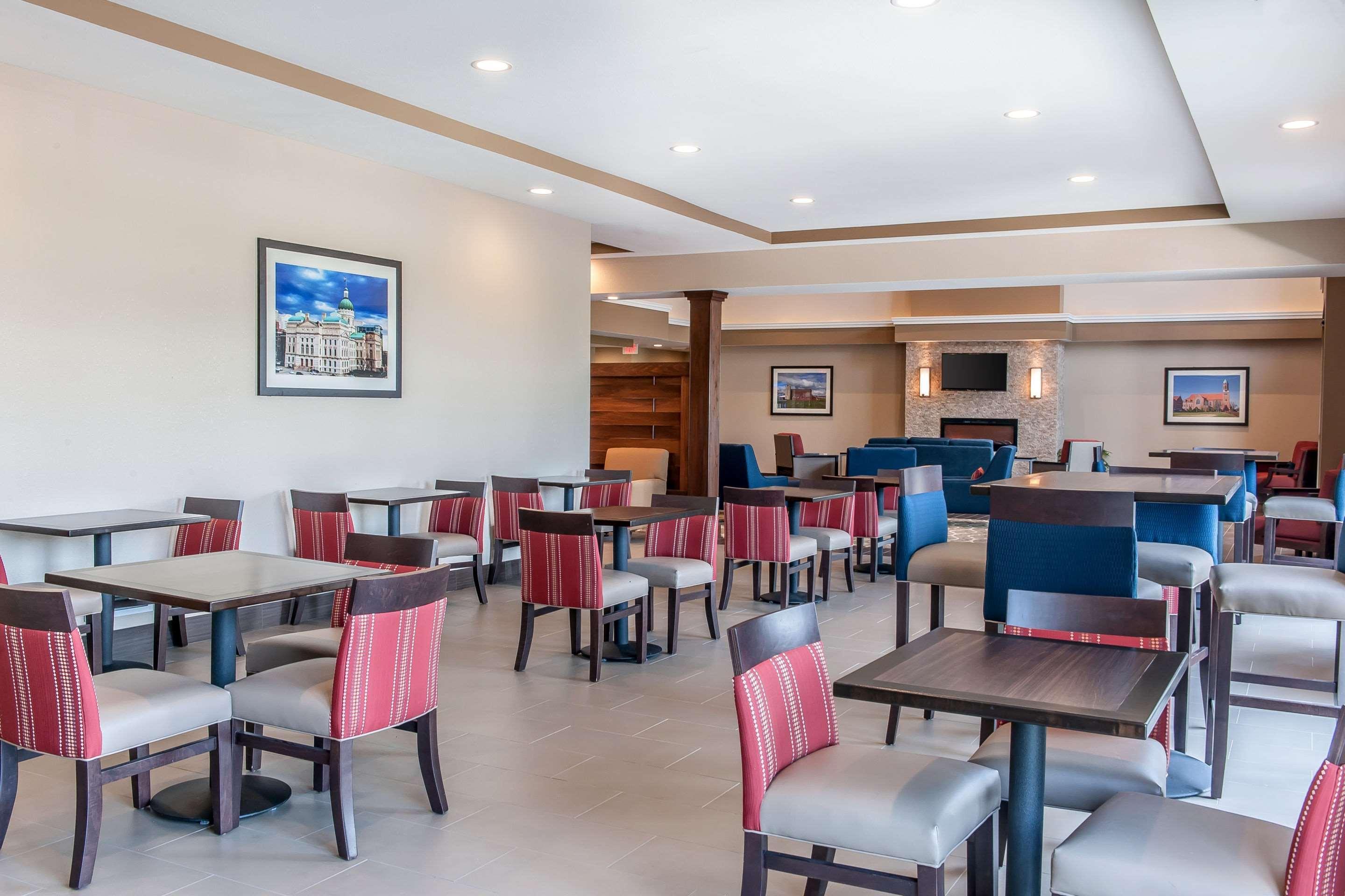 Comfort Suites Rensselaer Near Fair Oaks Luaran gambar