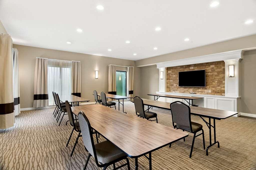 Comfort Suites Rensselaer Near Fair Oaks Kemudahan gambar